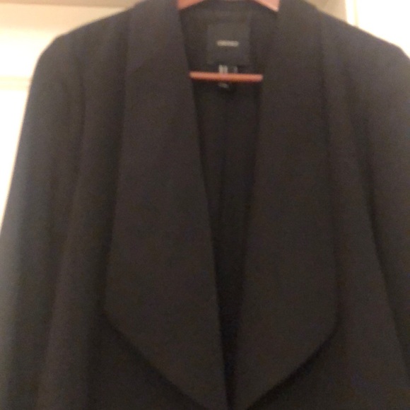Forever 21 black blazer - Picture 2 of 2